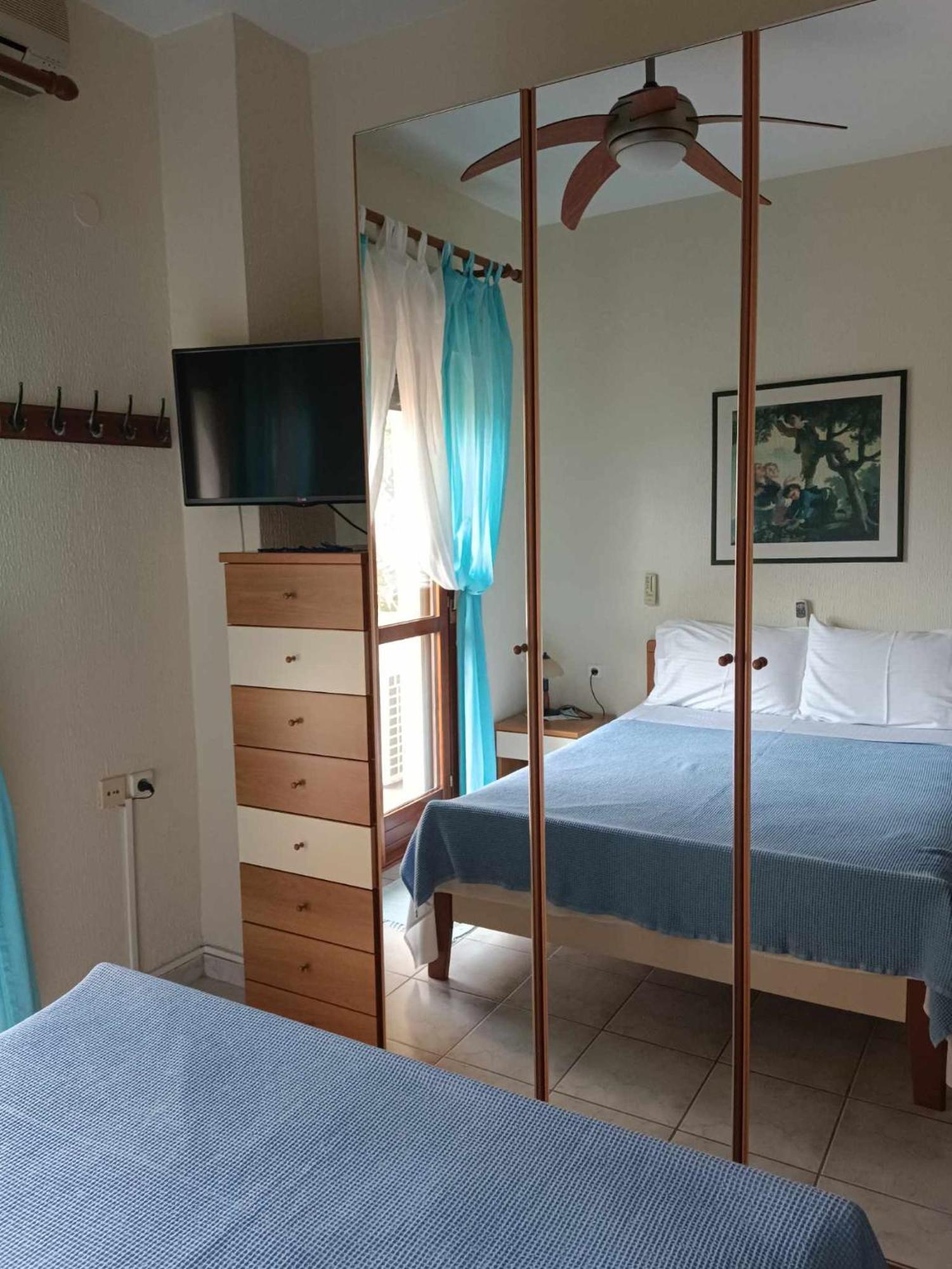 Georgia'S House Villa Nikiti  Ngoại thất bức ảnh